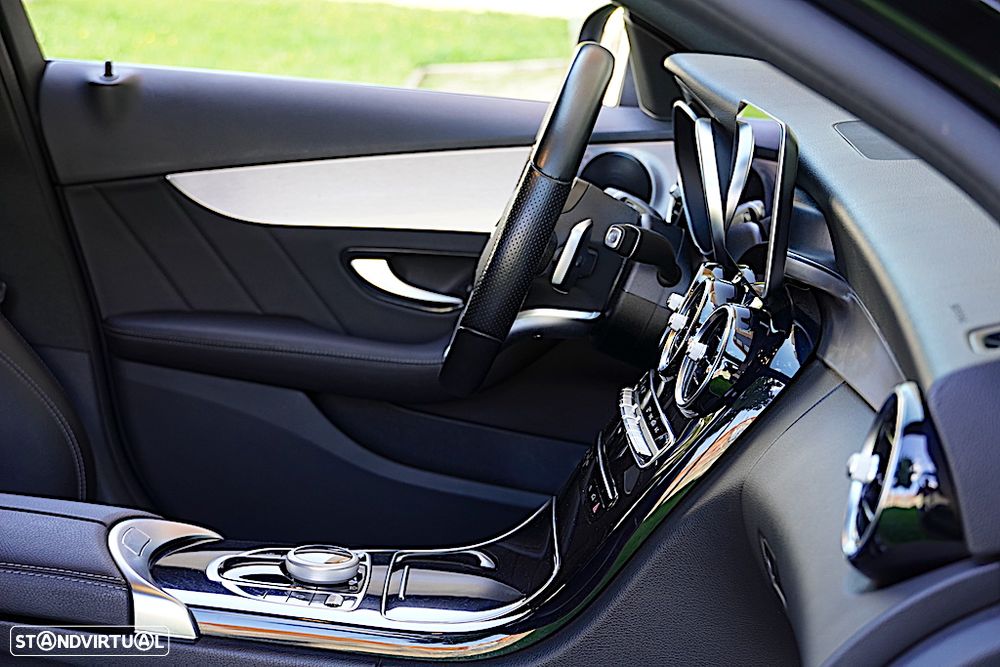 Mercedes-Benz C 220 d AMG Line - 19