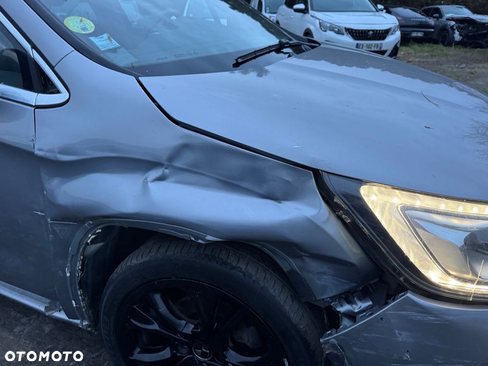 Citroën DS4 Cross 1.6 BlueHDi Be Chic S&S EAT6 - 23