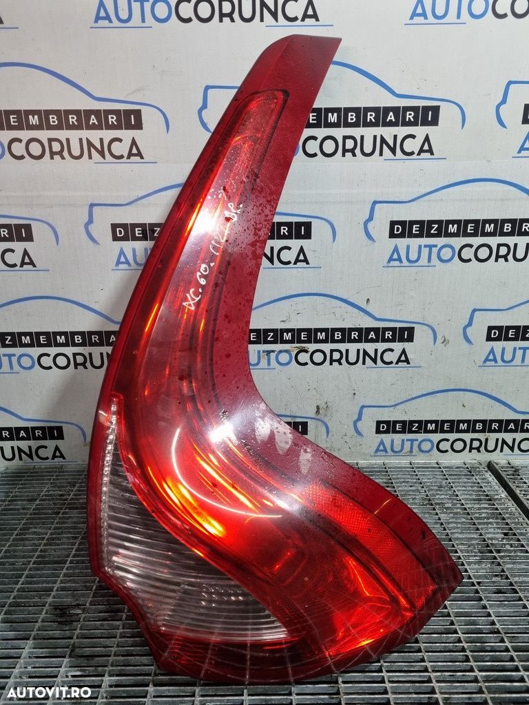 Stop Dreapta Volvo XC60 2008 - 2013 SUV 4 Usi (1121) Cu led CRAPAT - 1