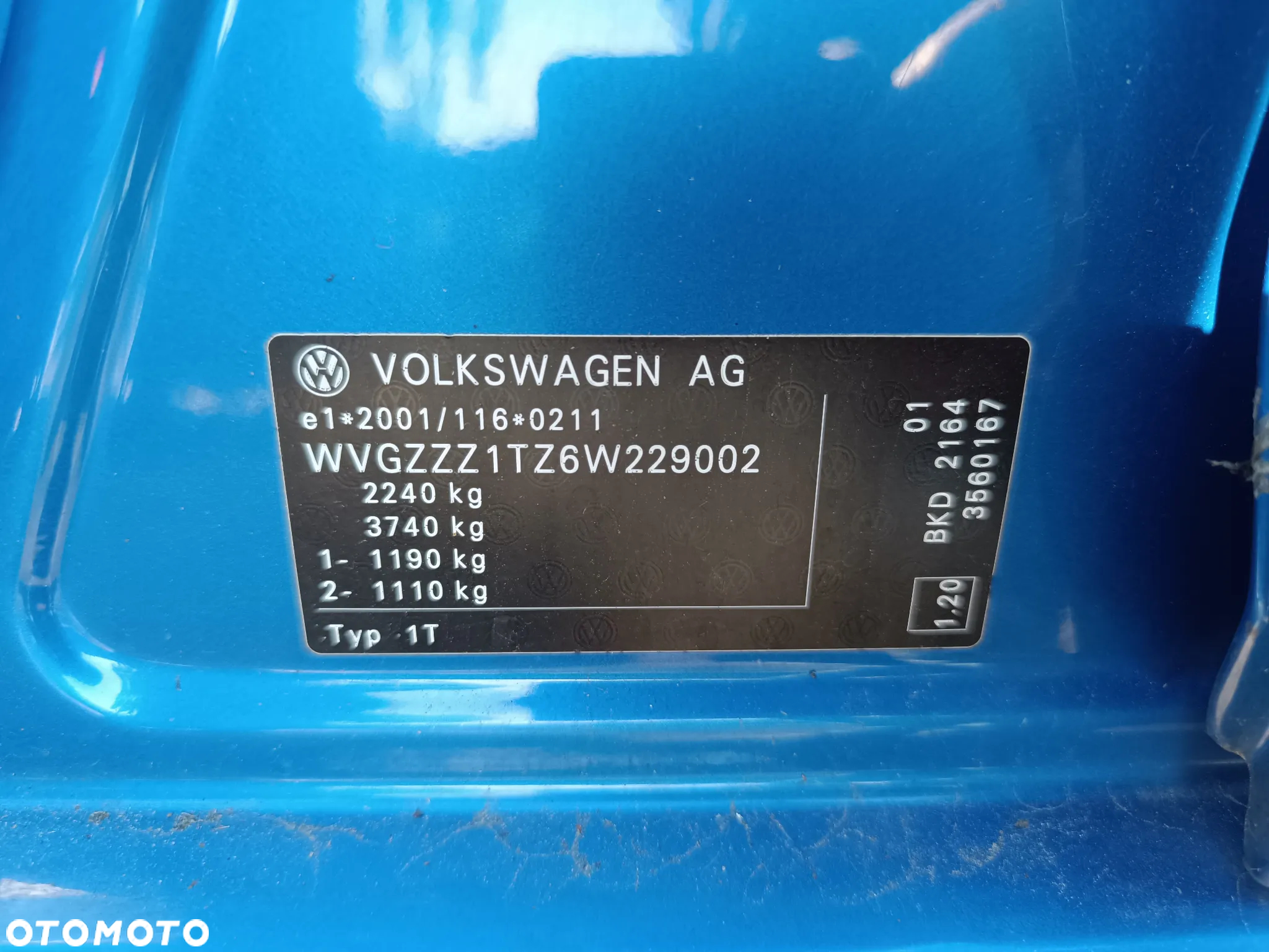 Volkswagen Touran 2.0 TDI Trendline DSG - 16