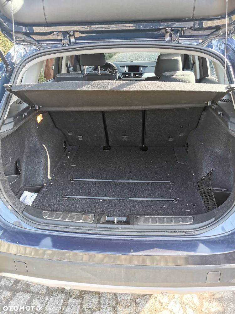 BMW X1 sDrive18d xLine - 13