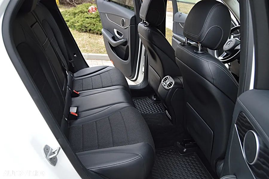 Mercedes-Benz GLC 220 d 4MATIC 9G-TRONIC - 28