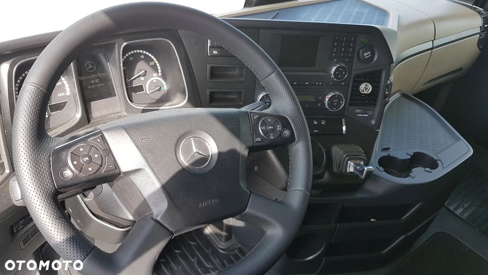Mercedes-Benz Actros 2545 - 8