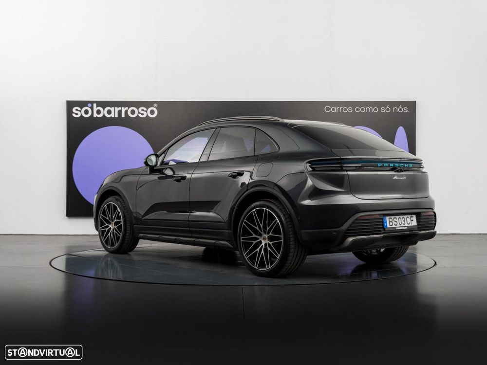 Porsche Macan Electric 4 - 4