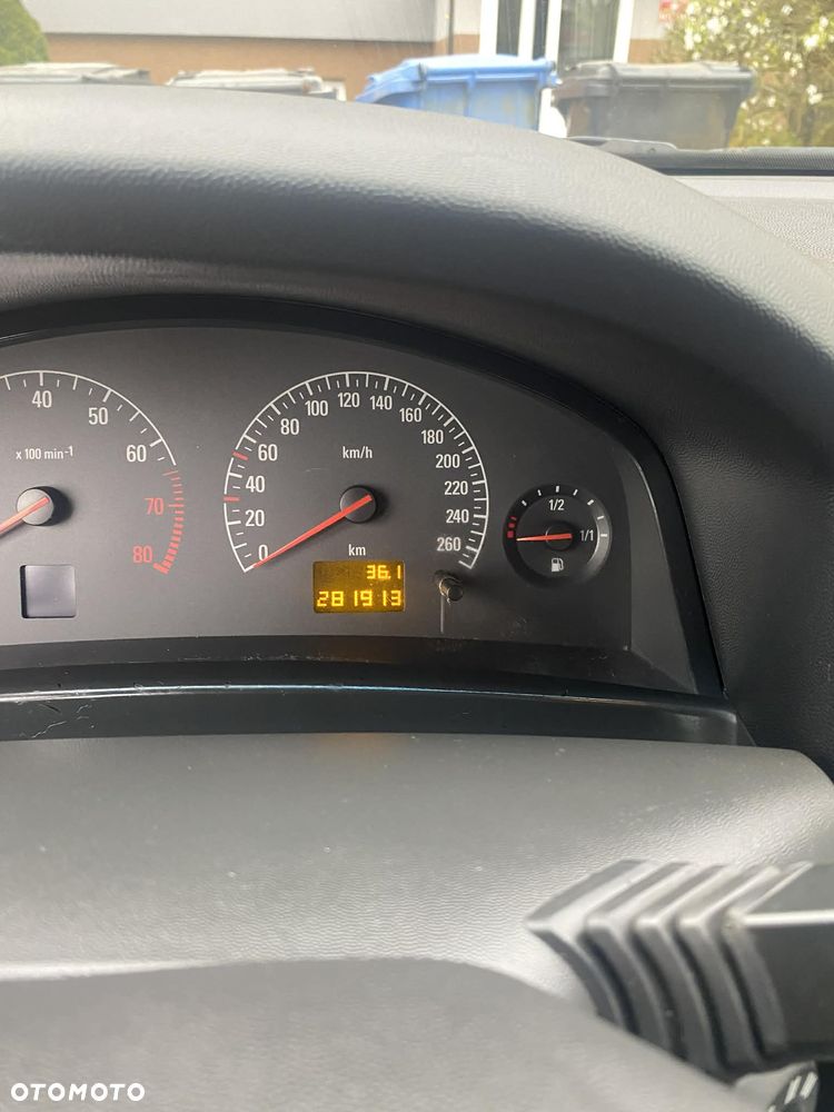 Opel Vectra 1.6 - 1