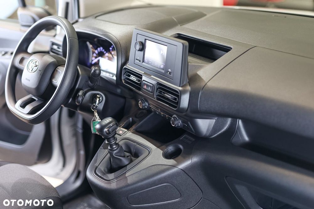 Toyota PROACE CITY - 35