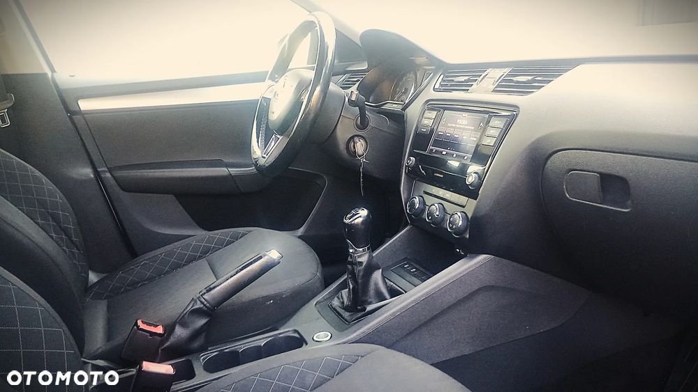 Skoda Octavia 1.6 TDI Active - 10
