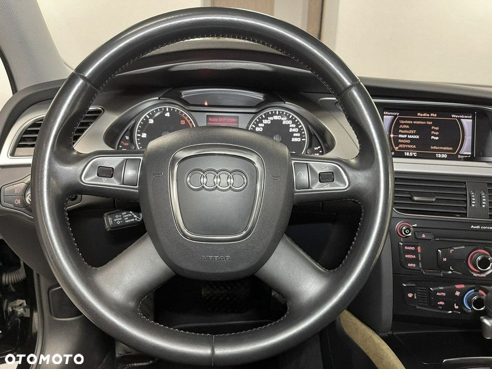 Audi A4 Limousine - 16