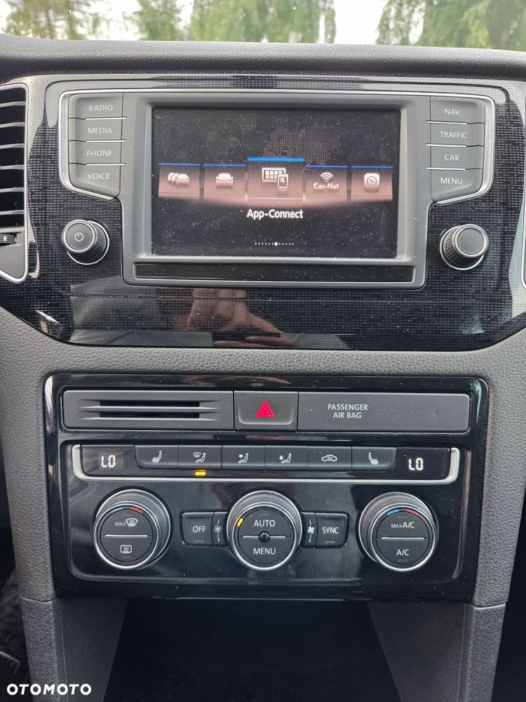 Volkswagen Golf 2.0 TDI Sound - 17