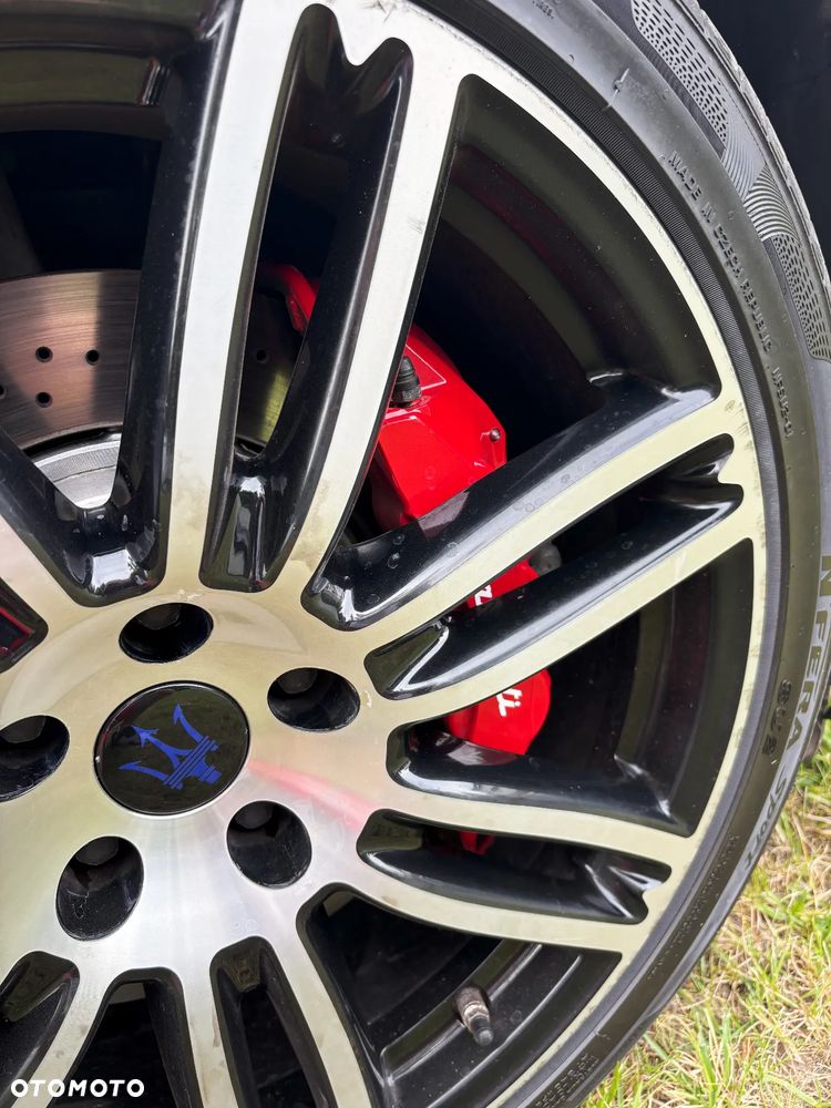 Maserati Ghibli S GranSport - 14