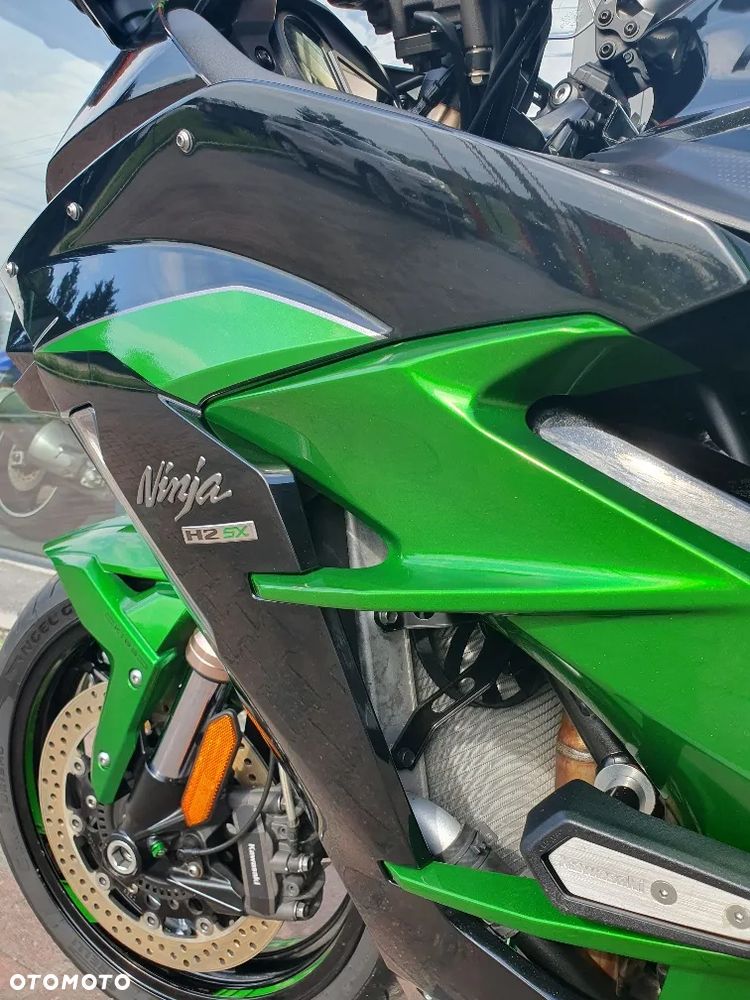 Kawasaki H2 - 17