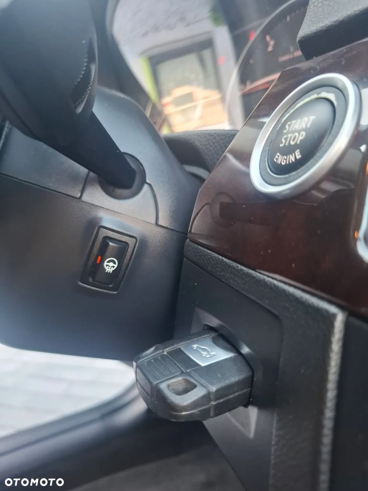BMW Seria 3 320d xDrive - 14