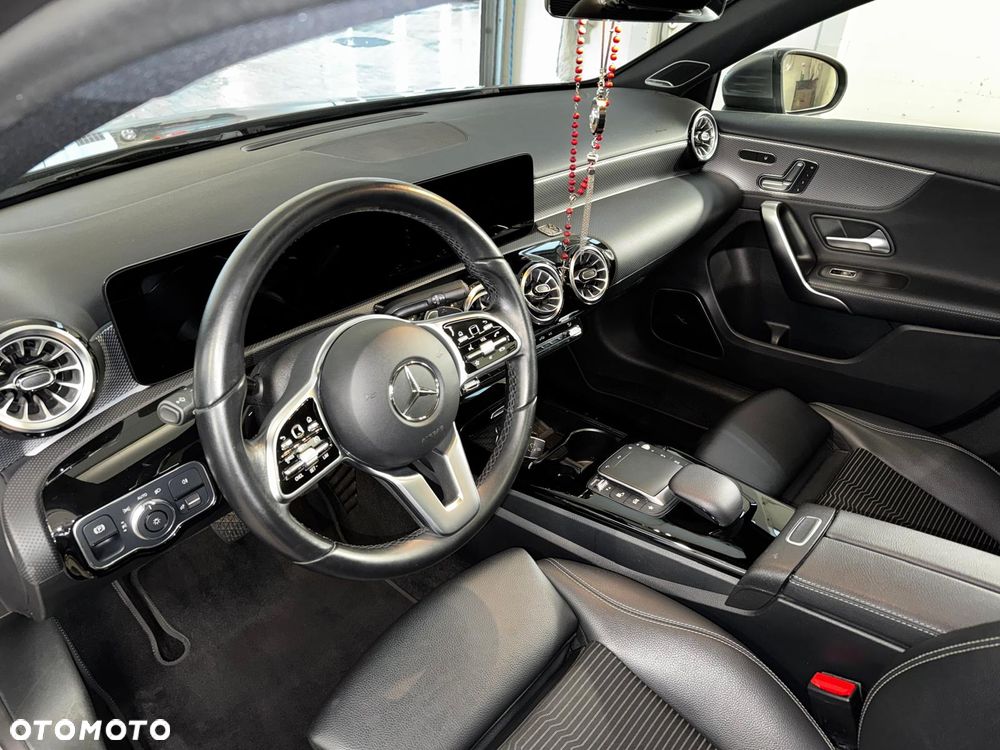 Mercedes-Benz Klasa A 180 Progressive 7G-DCT - 16