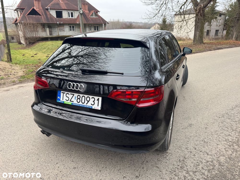 Audi A3 Sportback 2.0 TDI Quattro Attraction - 9