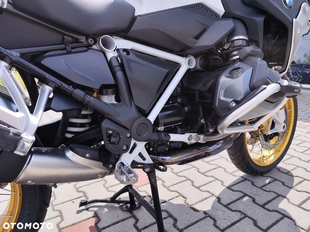 BMW R - 19