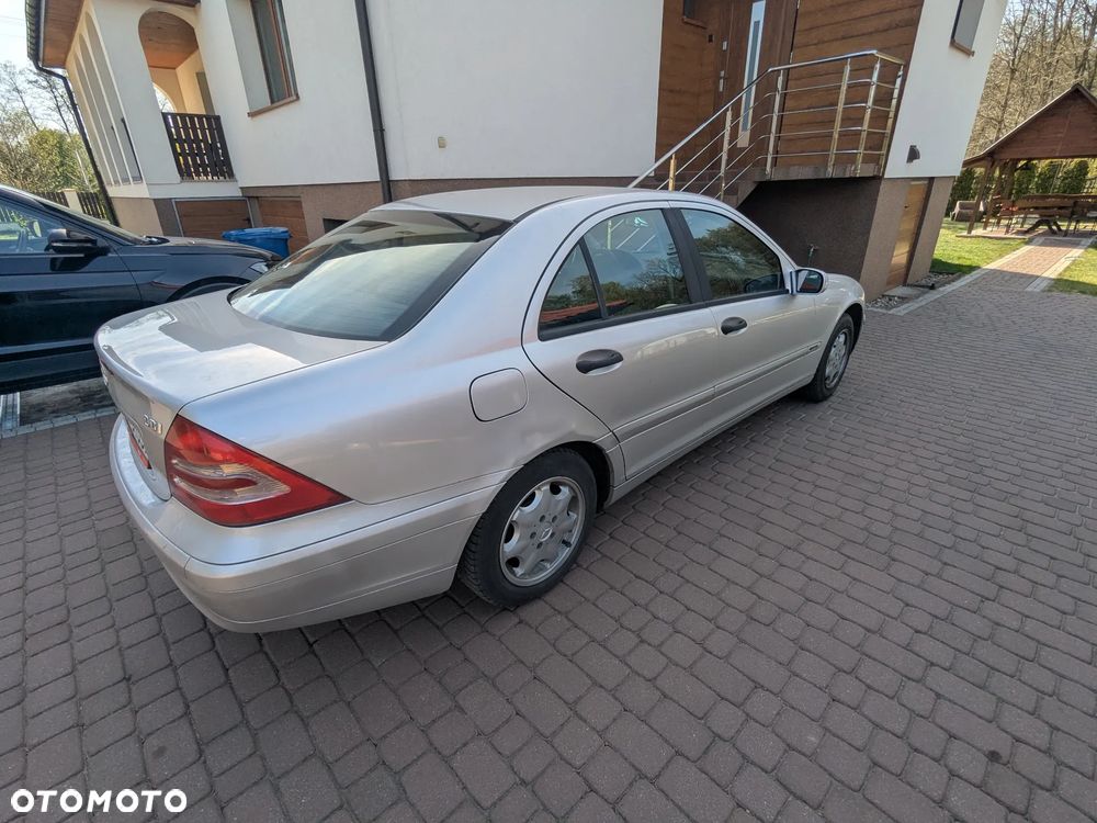 Mercedes-Benz Klasa C 200 CDI Classic - 2