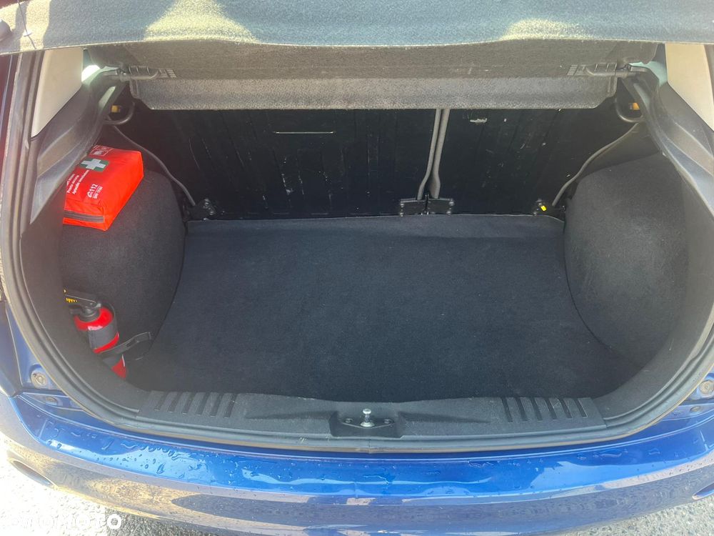 Ford Fiesta 1.3 Trend - 34