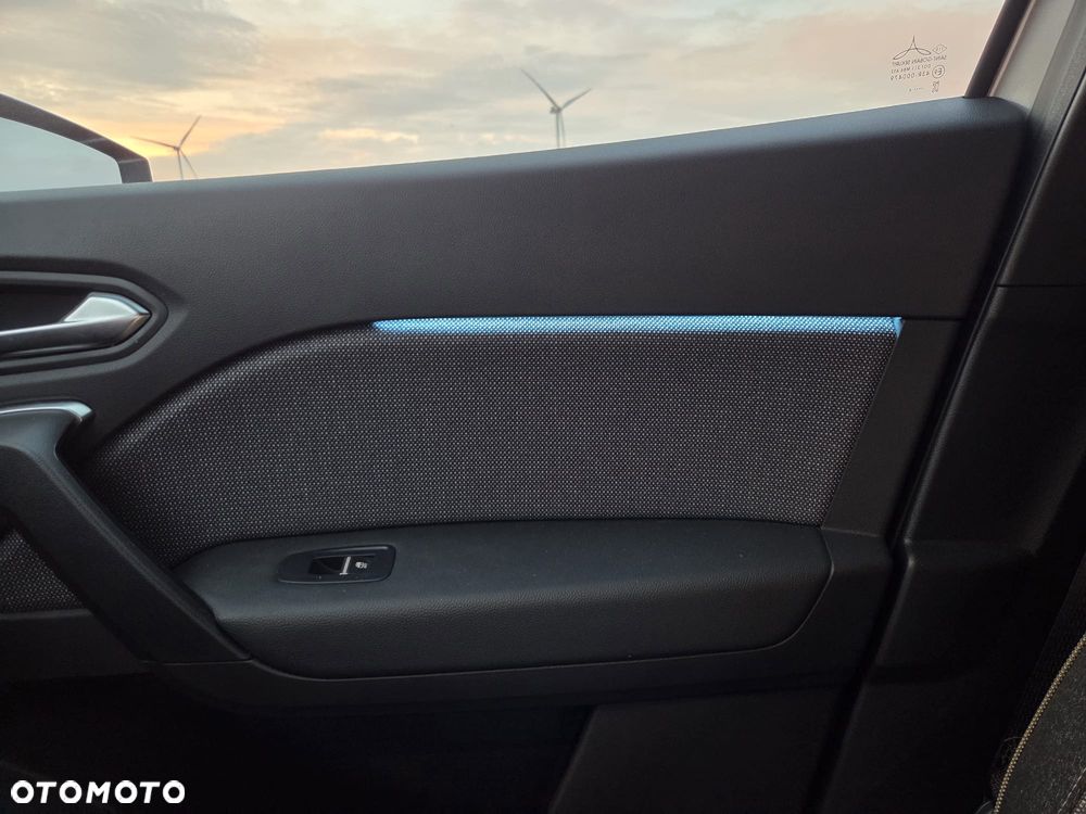 Renault Captur - 16