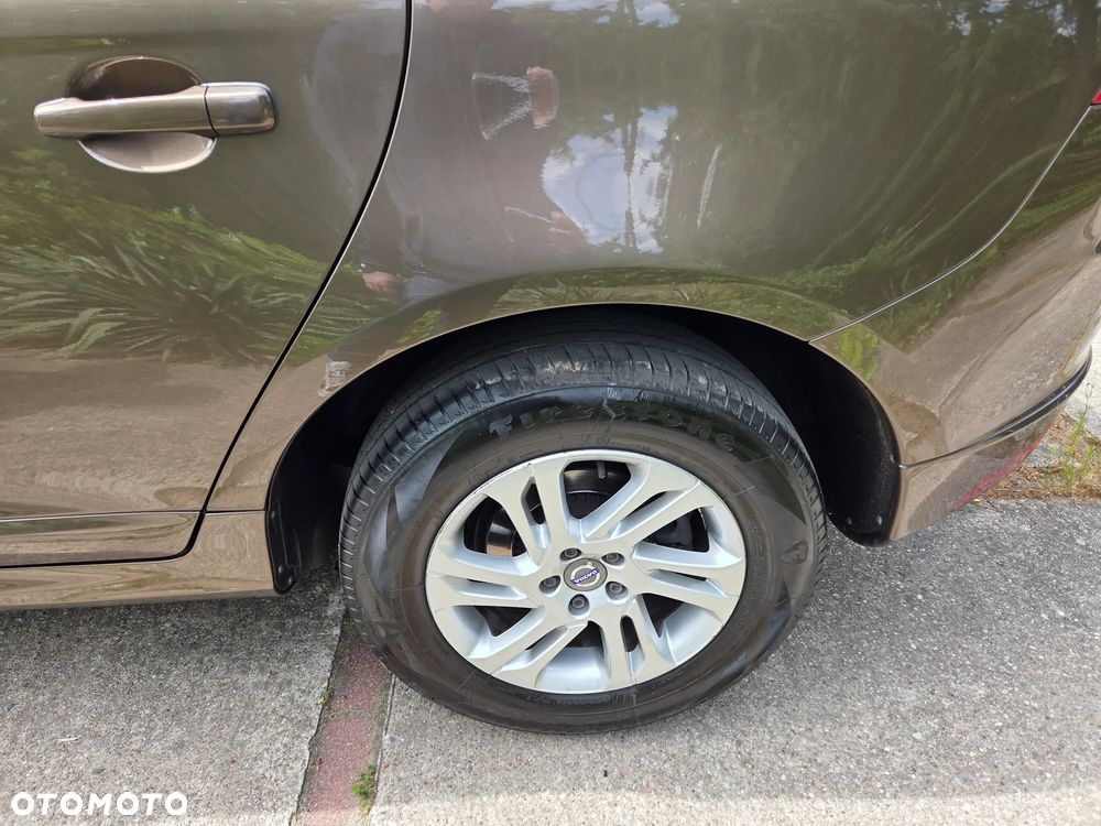 Volvo XC 60 D4 Drive-E Kinetic - 3