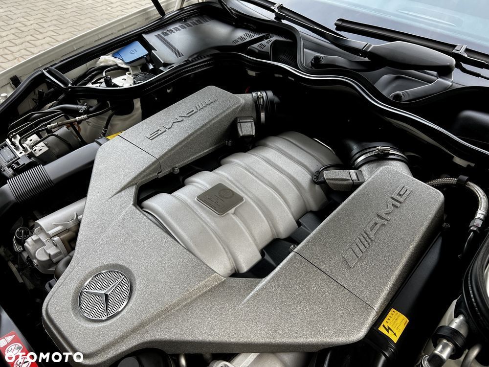 Mercedes-Benz CLS 63 AMG - 21