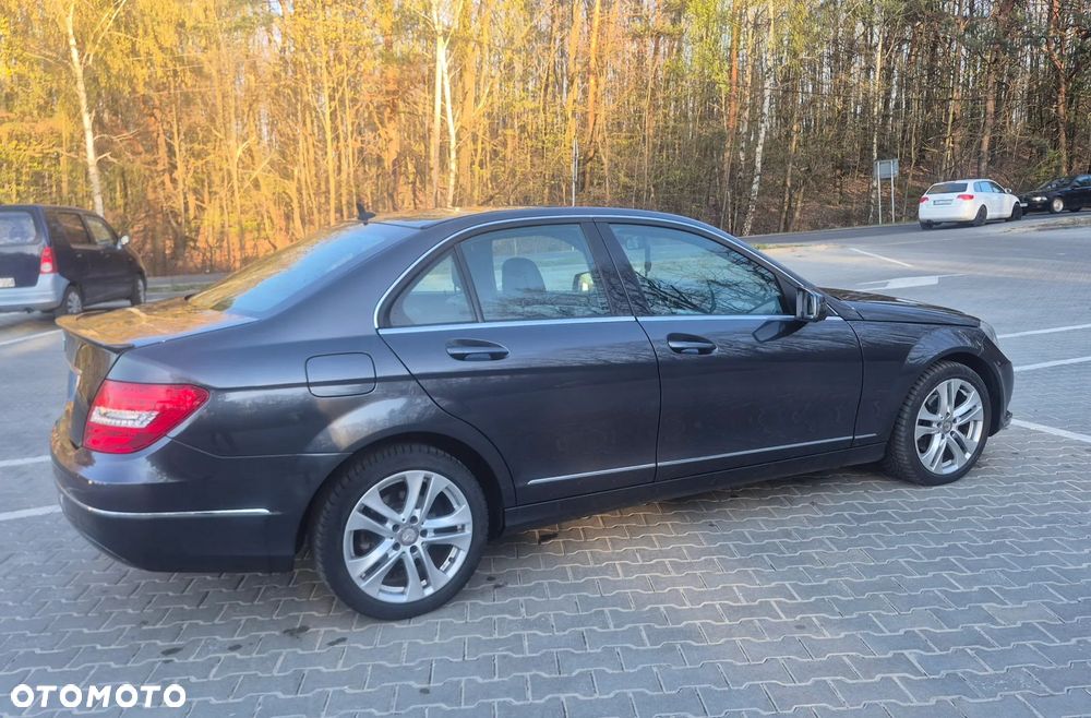 Mercedes-Benz Klasa C 180 (BlueEFFICIENCY) 7G-TRONIC Avantgarde - 8