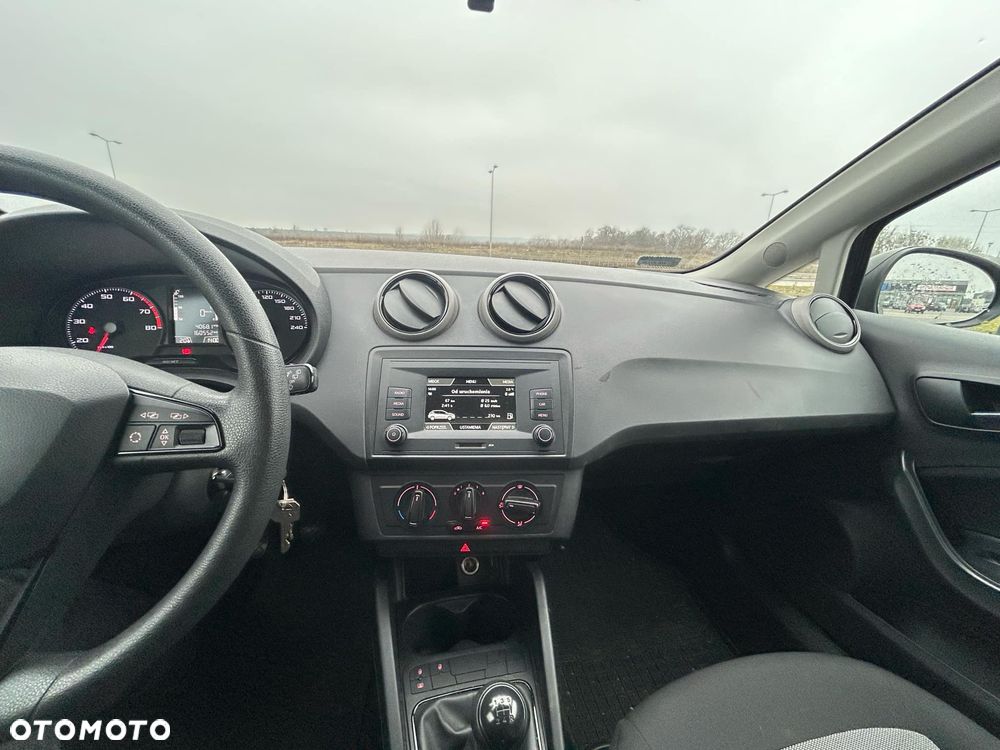Seat Ibiza 2016 photo 3