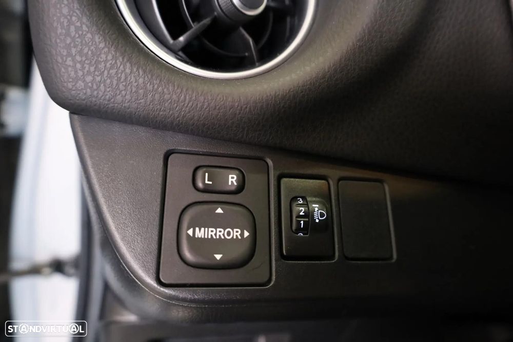 Toyota Yaris 1.5 HSD GR Sport - 42