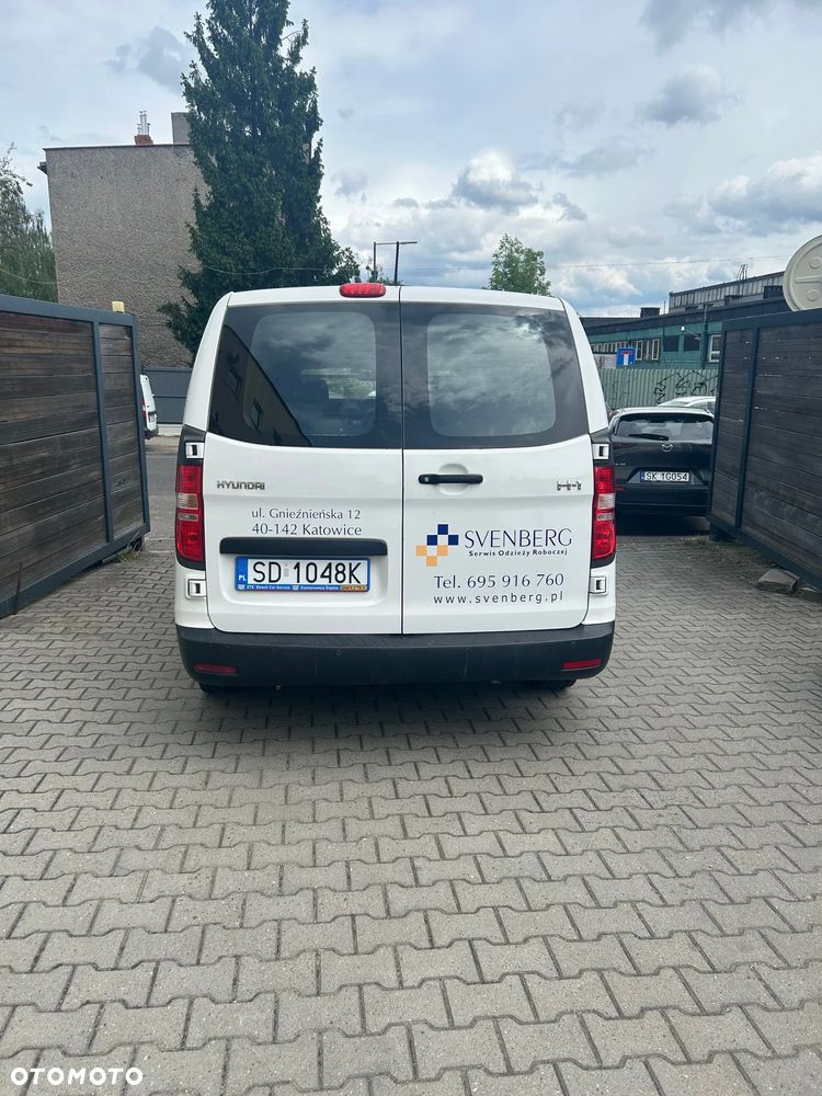 Hyundai H1 - 19