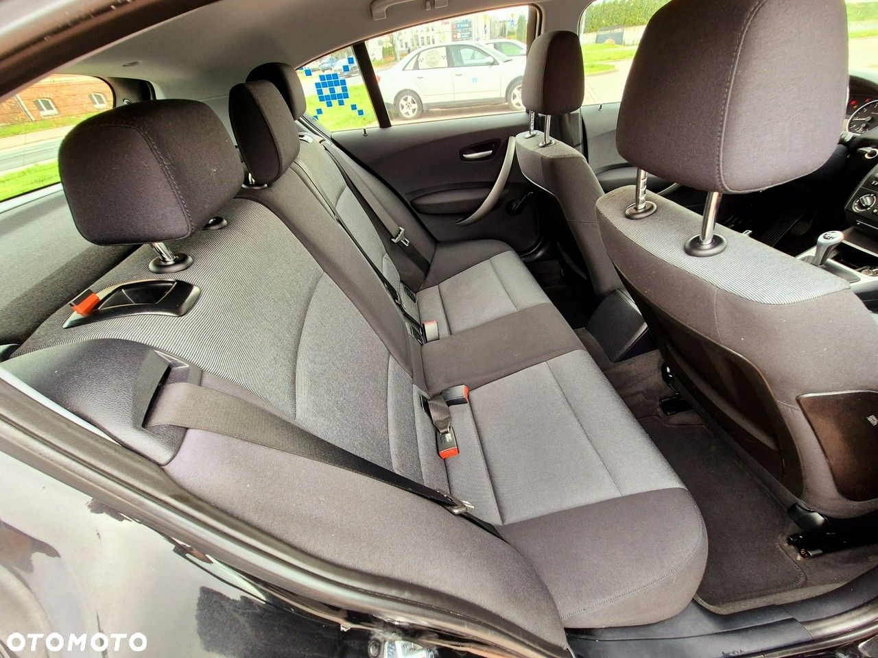 BMW Seria 1 116i - 11