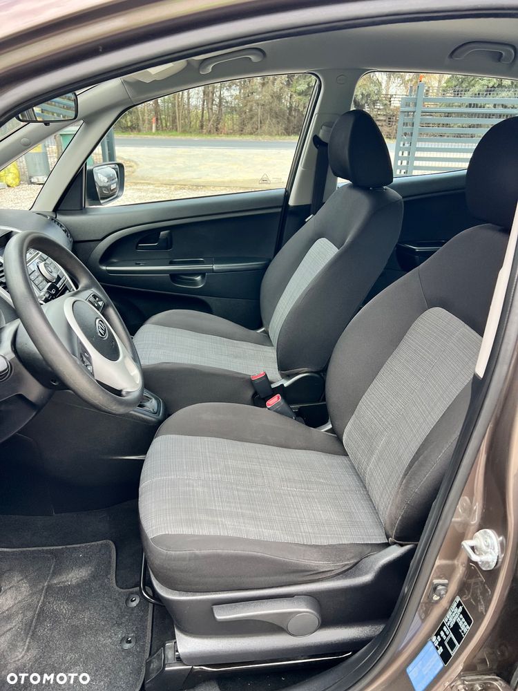 Kia Venga 1.4 CVVT Dream-Team Edition - 11