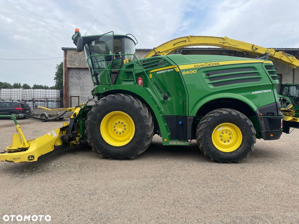 John Deere 8400 - 6