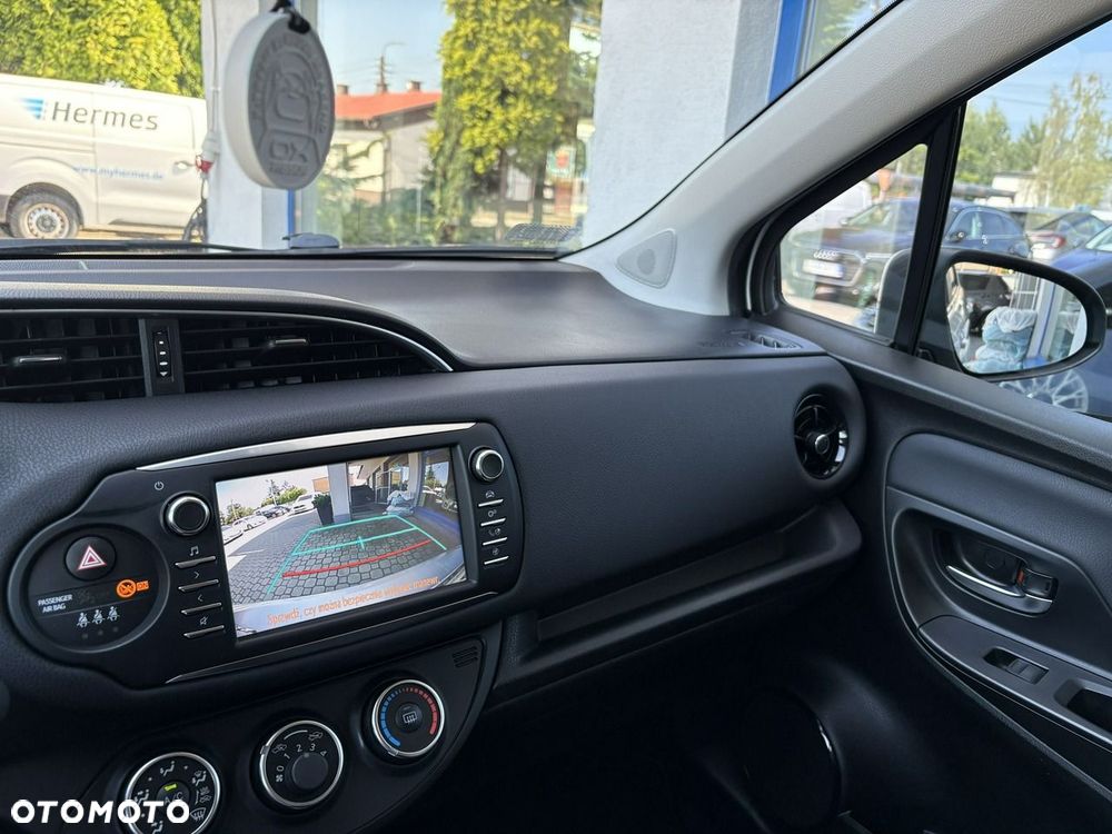 Toyota Yaris - 17
