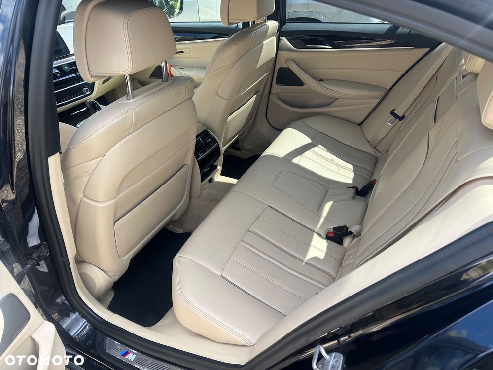 BMW Seria 5 530i Sport - 8