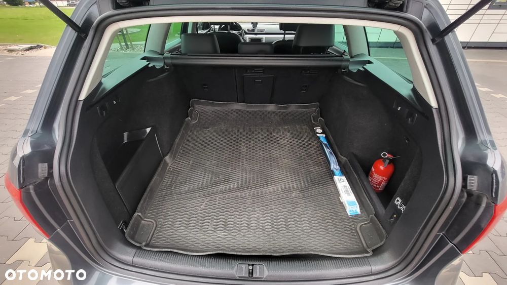 Volkswagen Passat 2.0 TDI Highline R-Style DSG - 9