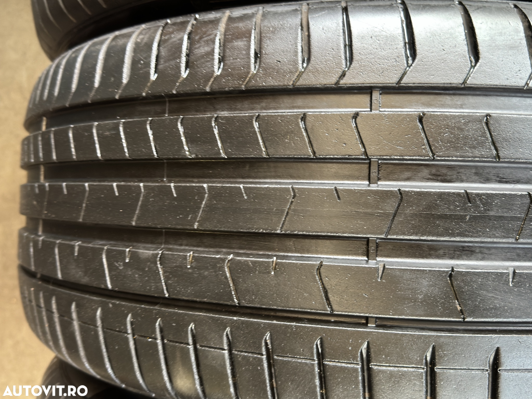 Vând set anvelope 275/40/21-315/35/21 Pirelli de vară cu runflat ca noi - 5