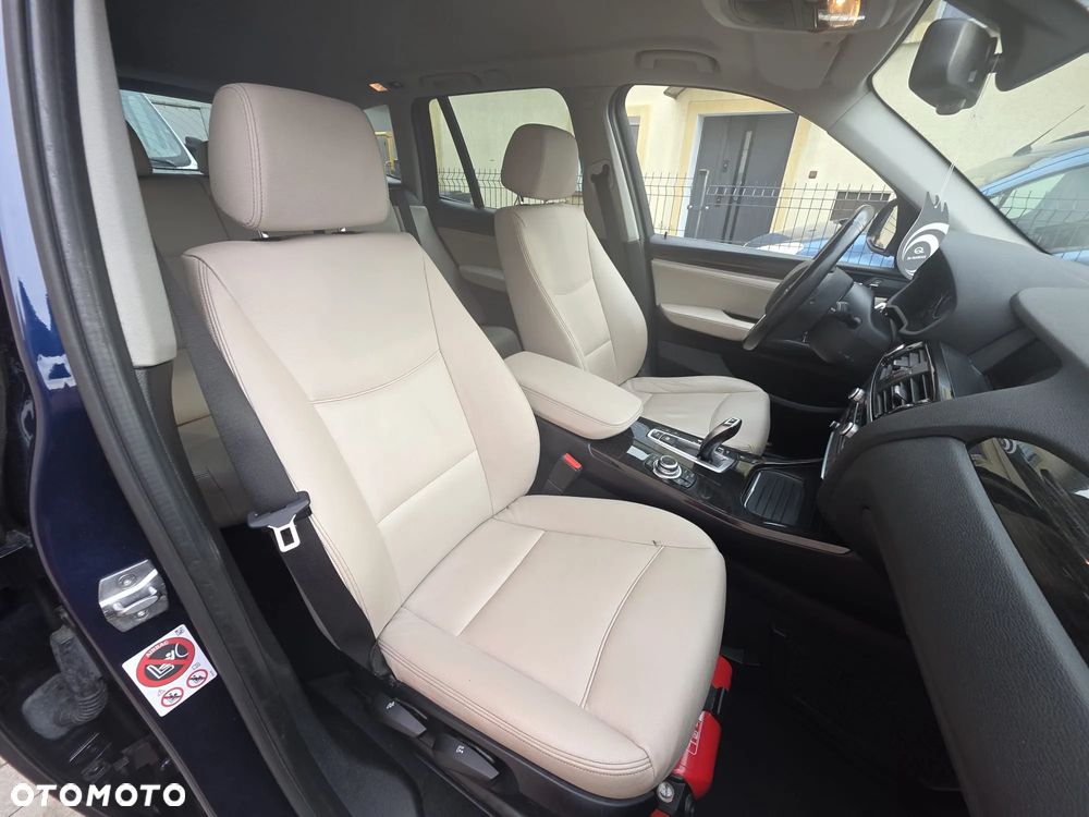 BMW X3 xDrive28i xLine - 8