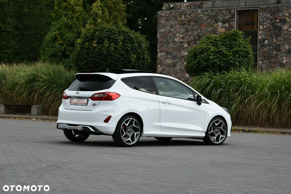 Ford Fiesta 1.5 EcoBoost S&S ST X - 24