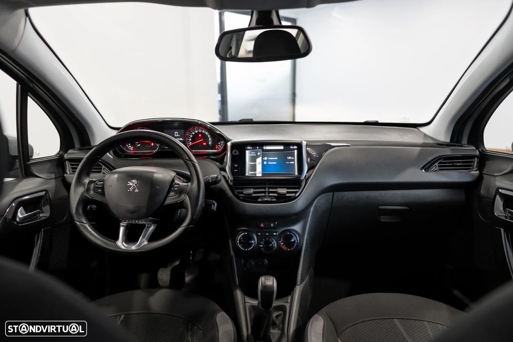 Peugeot 208 1.2 VTi SE Style - 26