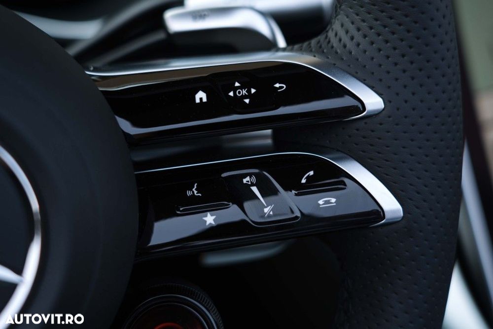 Mercedes-Benz SL - 24