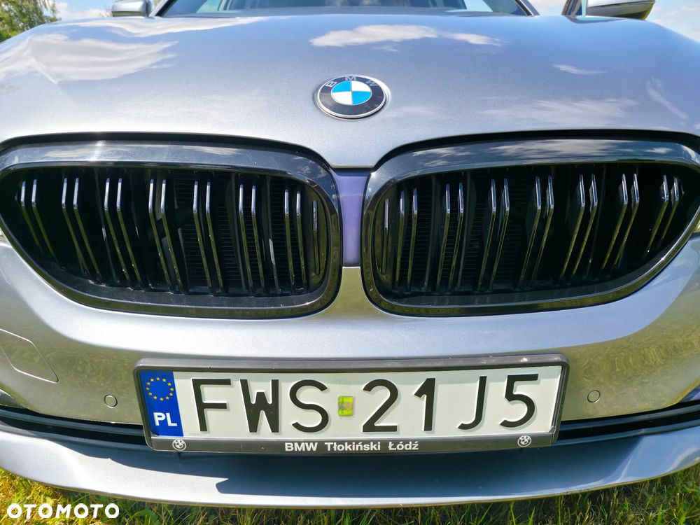 BMW Seria 5 520d Touring Sport Line - 6