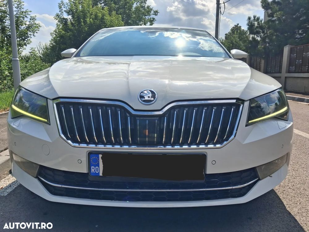 Skoda Superb 2.0 TDI Laurin & Klement - 8