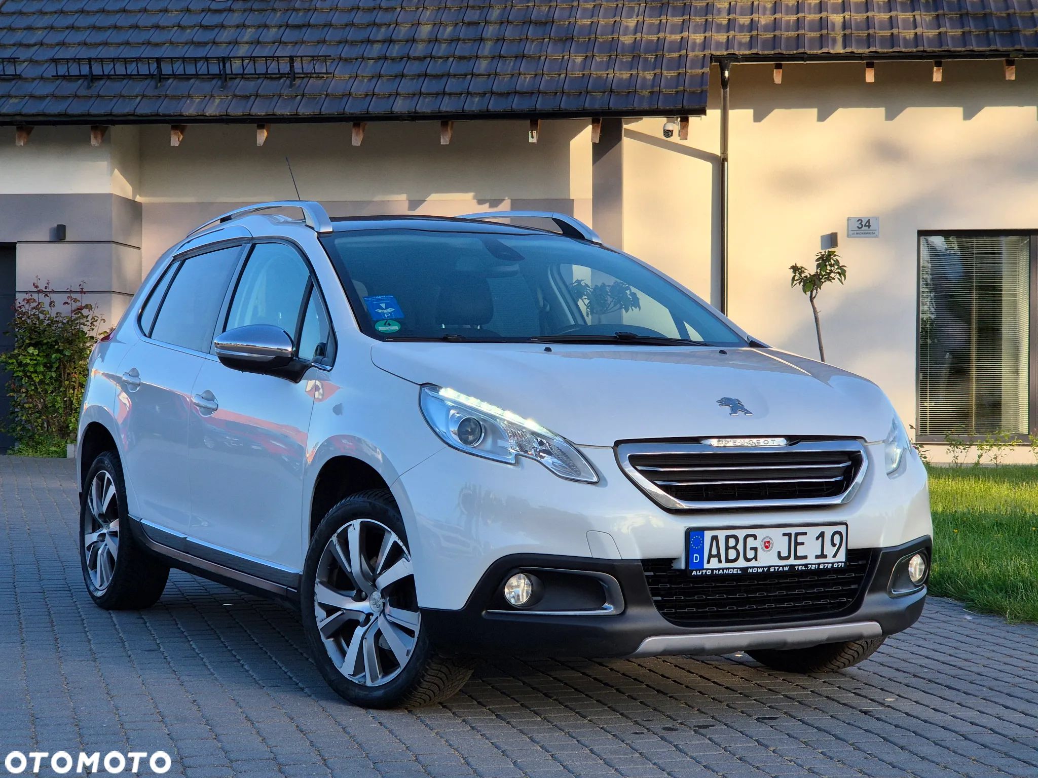 Peugeot 2008 e-HDi FAP 115 STOP & START Business-Line - 1
