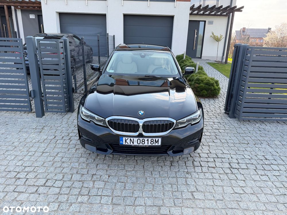 BMW Seria 3 320d Sport Line Shadow - 2