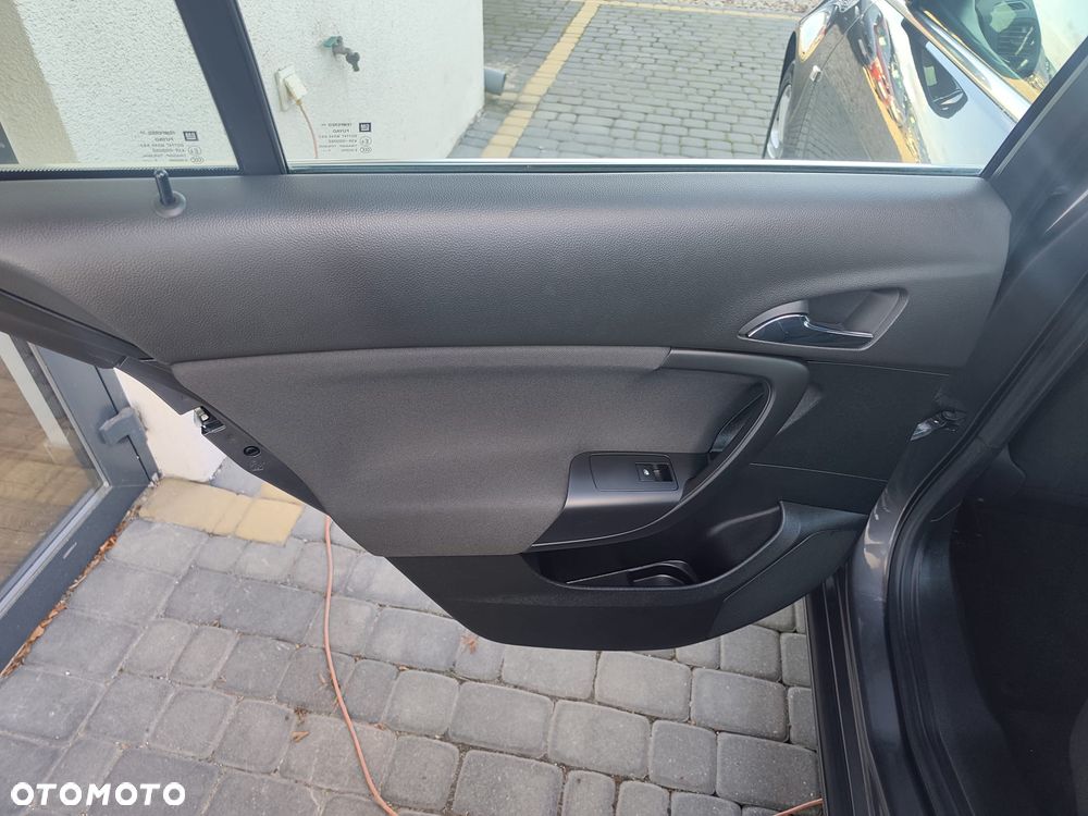 Opel Astra - 34