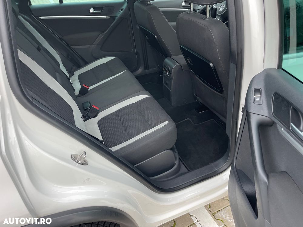 Volkswagen Tiguan 2.0 TDI DPF 4Motion DSG Exclusive - 19