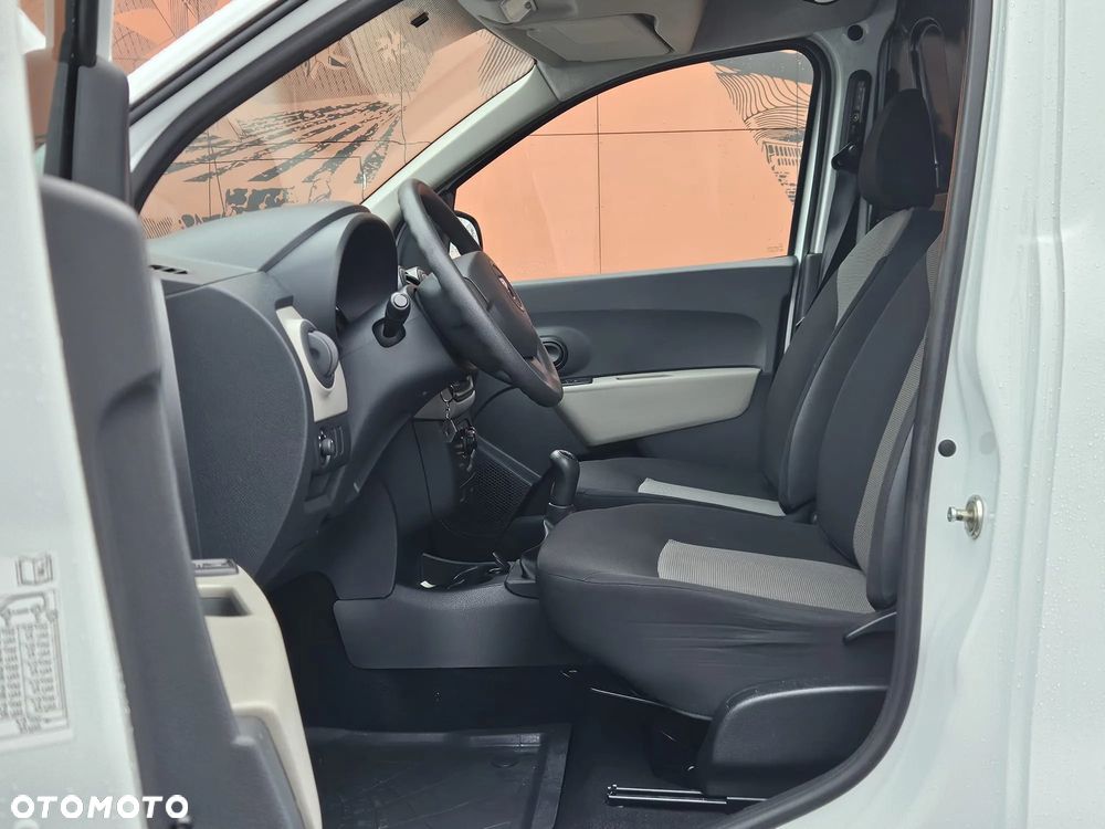 Dacia Dokker - 17