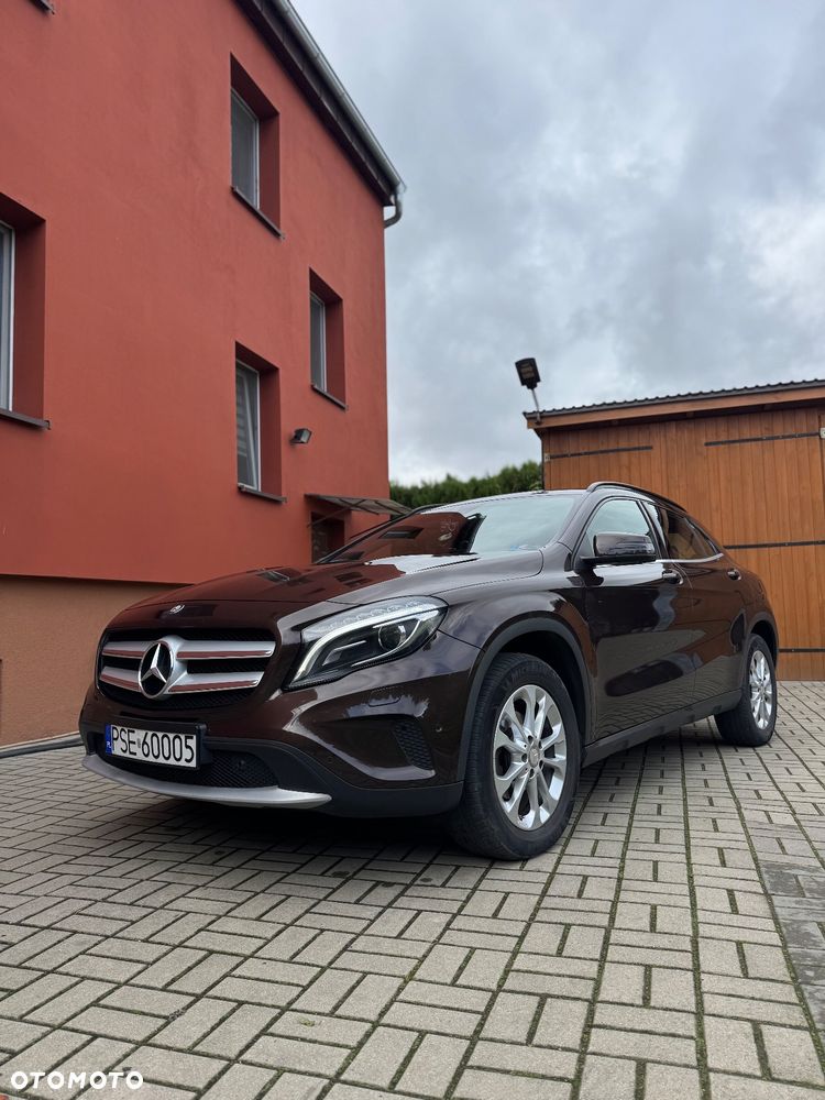 Mercedes-Benz GLA 200 (CDI) d 4-Matic - 1