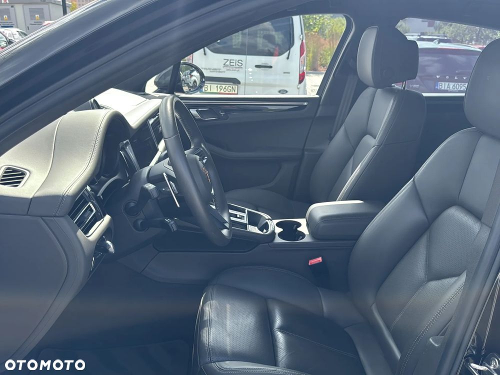 Porsche Macan Standard - 13