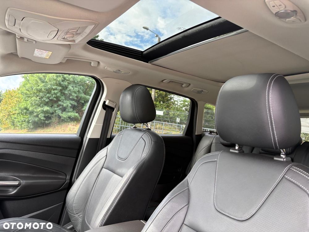 Ford Kuga 1.5 EcoBoost 2x4 Titanium - 11