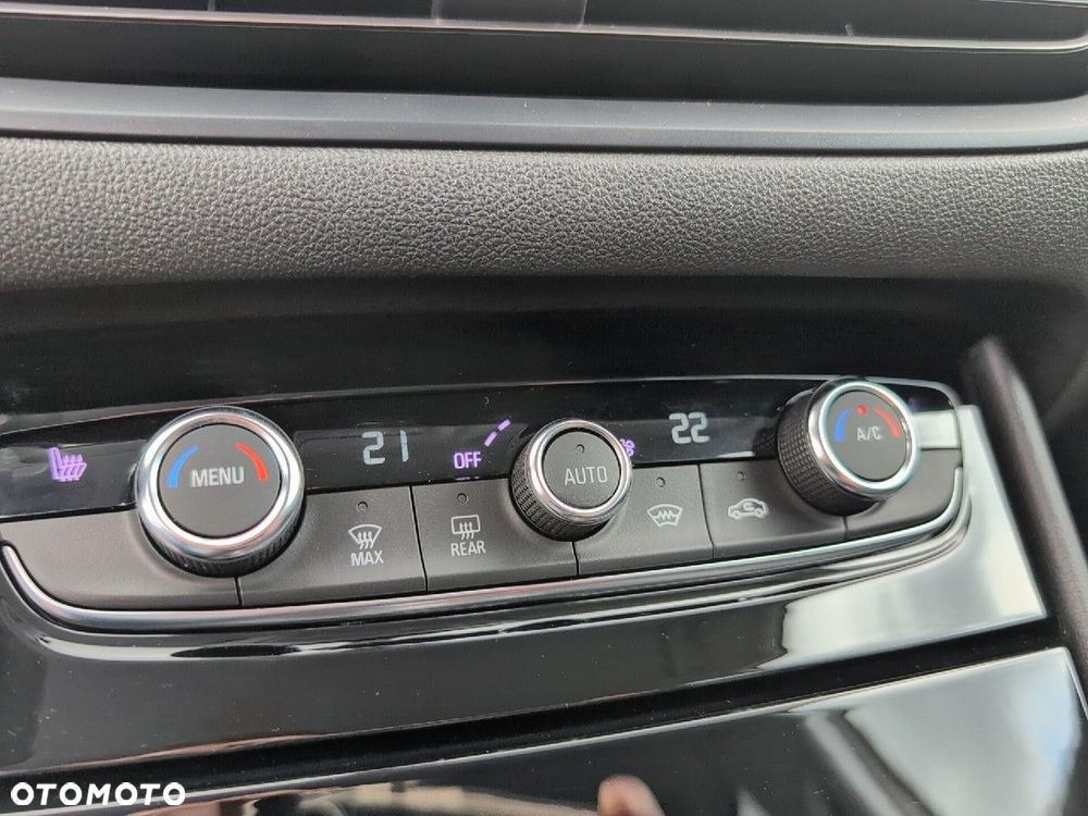 Opel Grandland 1.2 T Ultimate S&S - 17